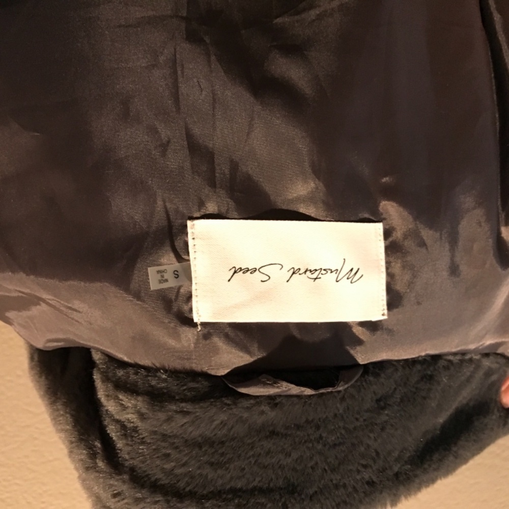 Fuzzy grey jacket - Picture 3 of 3
